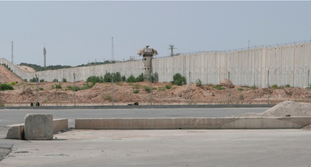 Gaza Strip, North perimeter Wall near Erez checkpoint (2017).  Photo by Gary Fields